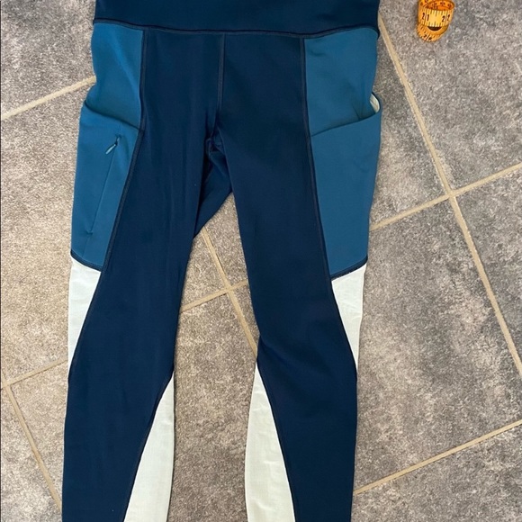 Athleta Leggings - Picture 15 of 15